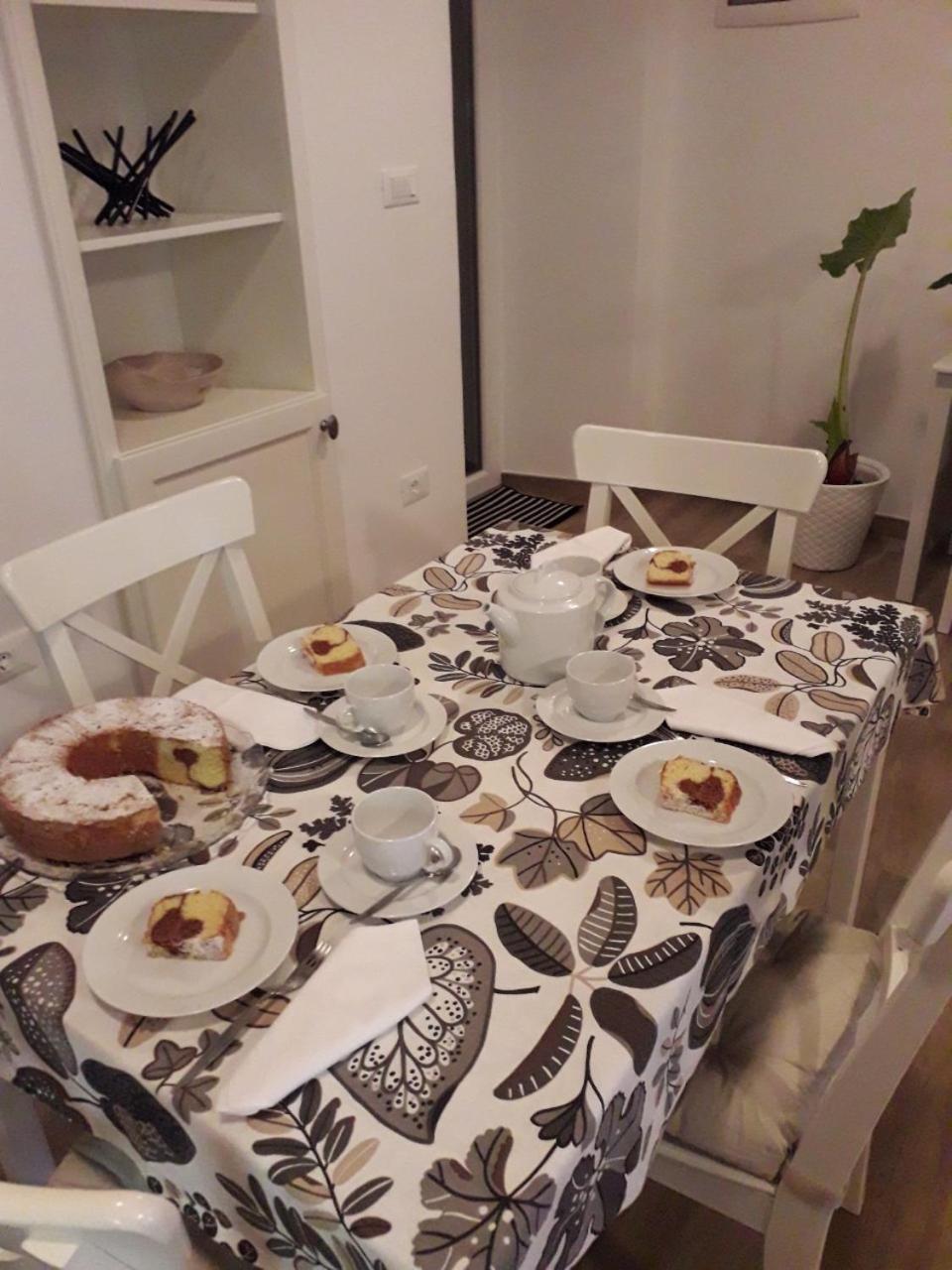 Apartment Nena- Apartman Sa Posebnim Ulazom U Prizemlju, Terasom I Zelenom Okucnicom Rakotule Luaran gambar